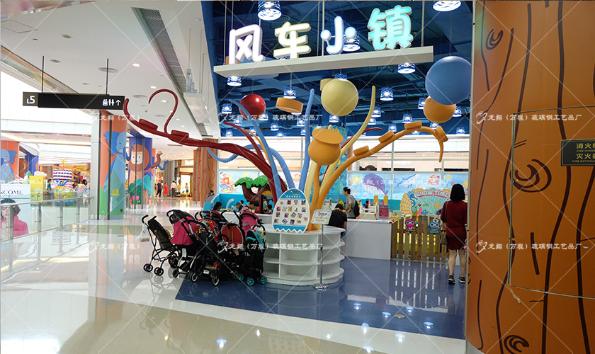 【玻璃鋼雕塑】深圳玻璃鋼雕塑廠家怎么選擇？